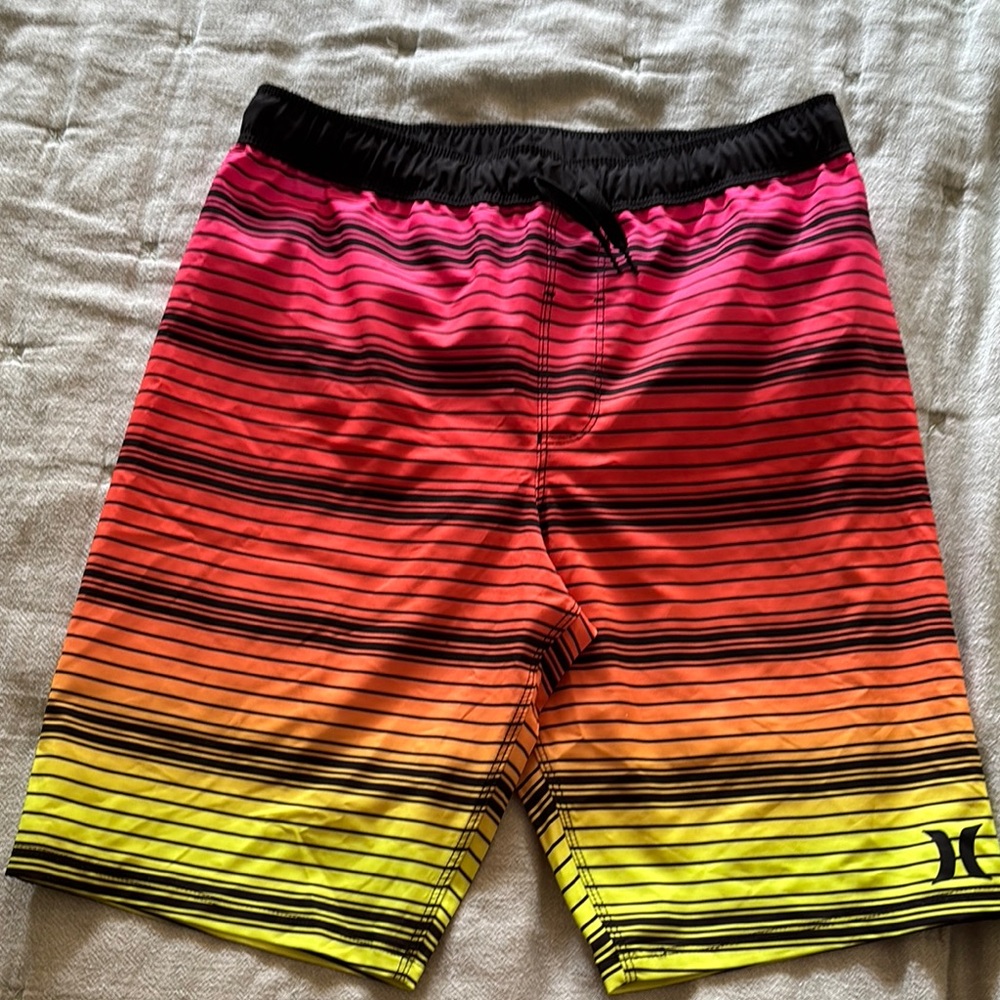 🆕🆕🆕Hurley Boy’s Striped Gradient Board Swimming Shorts- Pink, Orange, Yellow